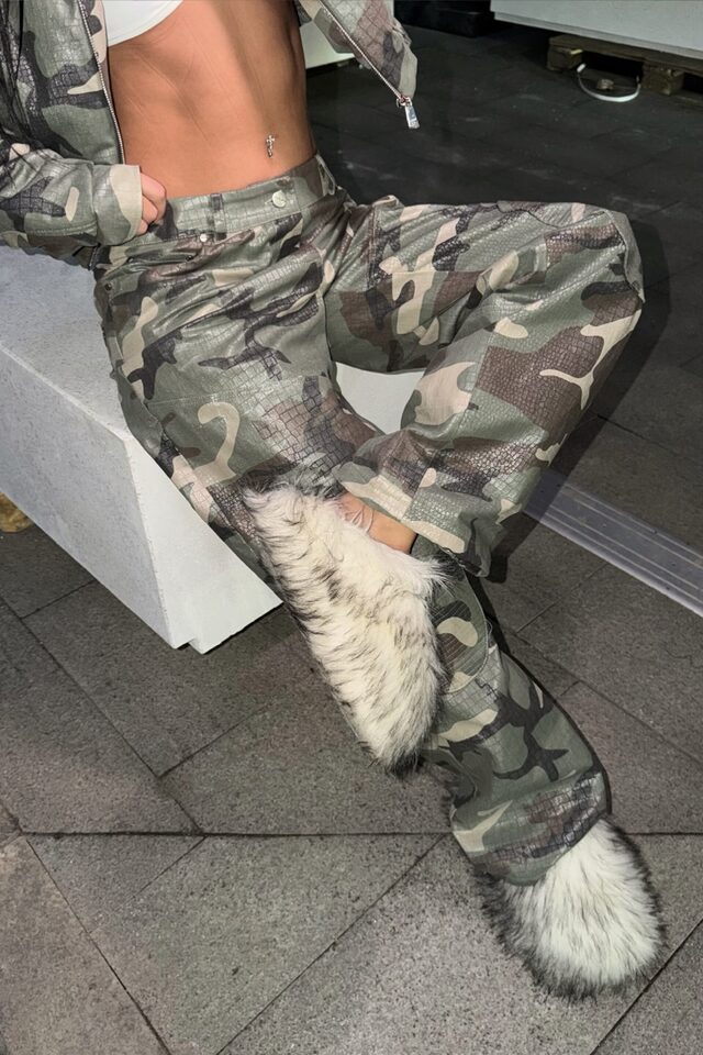 ДЖИНСЫ DIVISION цвет ОЛИВКОВЫЙ
