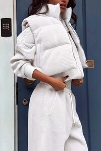 Жилет KNITTED NEW цвет БЕЛЫЙ