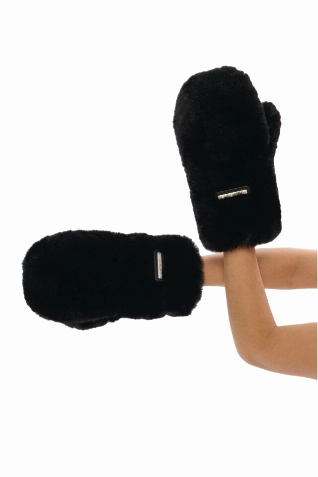 ВАРЕЖКИ FLUFFY цвет ЧЕРНЫЙ