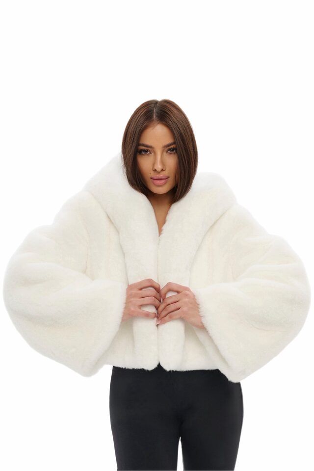 ШУБА FLUFFY цвет БЕЛЫЙ