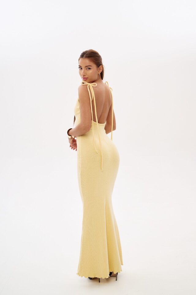 ПЛАТЬЕ GLOWNITTED CLOSE цвет ЖЕЛТЫЙ